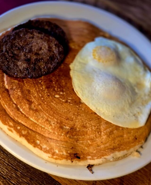 🍳🥞 Next Up in Our Most-Ordered Breakfasts! 🥞🍳

A true Clifton Mill favorite — Country Eggs and Cake 😋

Enjoy two eggs cooked your way, your choice of breakfast meat, and one of our famous dinner-plate-sized pancakes that’s as big as it is delicious!

🍳🥞 A little sweet and a little savory — sure to cure your breakfast craving! 😋

https://cliftonmill.com/restaurant/