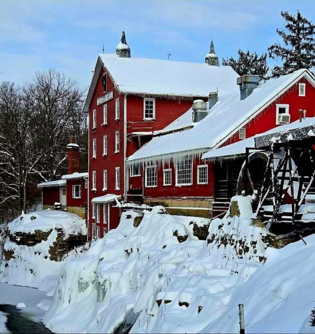 ❄️ We’ve got a new winter coat! ❄️

Historic Clifton Mill is back open today, Tuesday January 27th, after a brief snow break. 

⏰ Regular hours: 9:00am–2:00pm

Our bright red mill is looking extra cozy in its fresh layer of snow—come see it in person!

cliftonmill.com