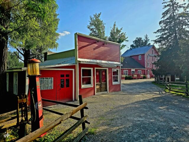 Thank you for your patience yesterday as we closed early due to a power outage. The power is back on, and we are open today during our normal business hours!

Monday – Friday: 9:00 AM – 3:00 PM
Saturday & Sunday: 8:00 AM – 4:00 PM

We look forward to seeing you!

cliftonmill.com