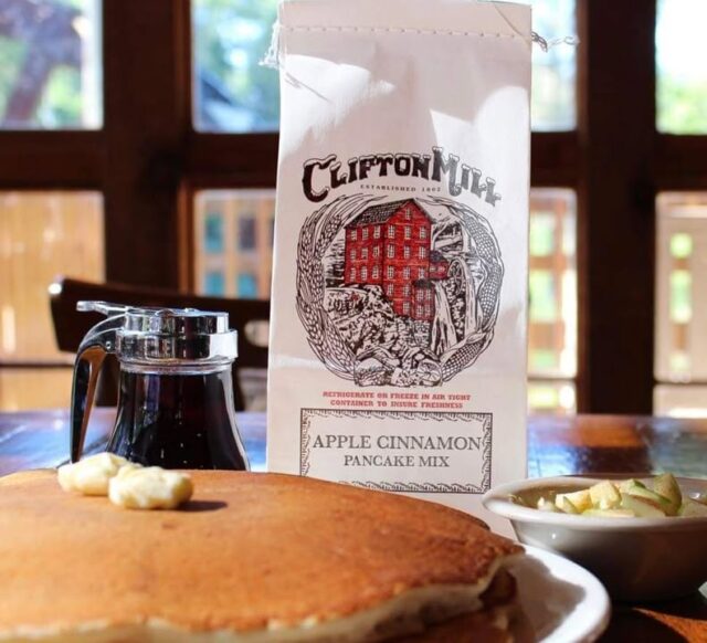 Happy International Joke Day! 

We were going to tell you a pancake joke... but it just didn't stack up. 🥞

Come see us for breakfast and a good laugh — share your favorite clean breakfast joke in the comments! 🍴😁

cliftonmill.com