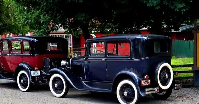 ✨️ Historic charm never gets old. ✨️

The Scioto Model A Club stopped by the Historic Clifton Mill this week, and these beautiful classics looked right at home! 

Thanks for stopping by! 

cliftonmill.com
